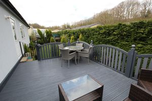 RAISED SEATING AREA - click for photo gallery